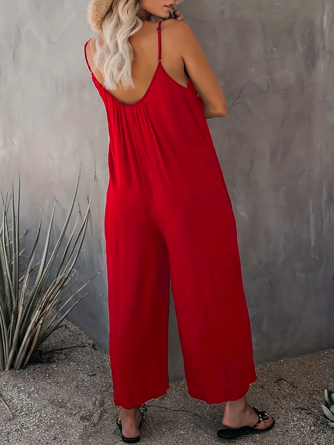Wide leg jumpsuit - elegante zwarte dames romper met spaghettibandjes
