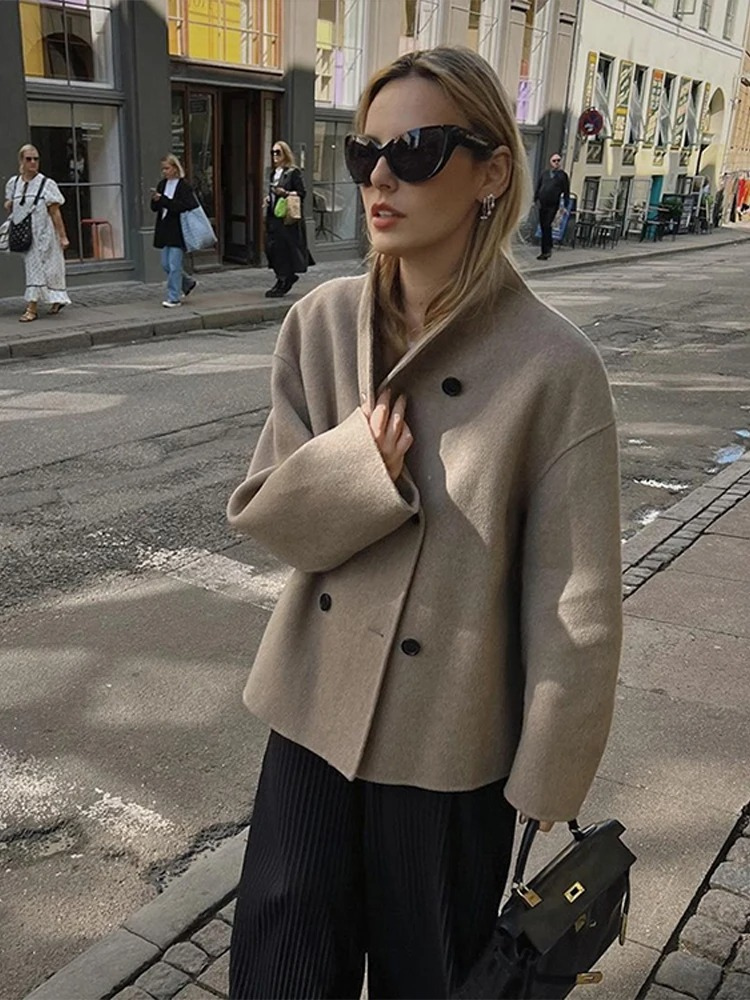 Khaki dubbele-breasted jas - stijlvolle oversized damesouterwear