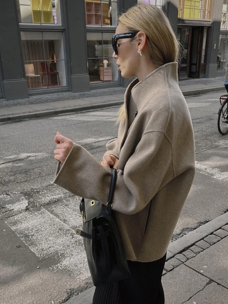 Khaki dubbele-breasted jas - stijlvolle oversized damesouterwear