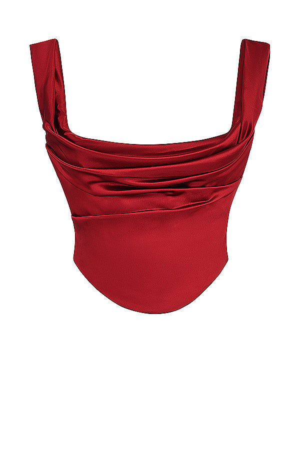 Rode satijnen maxi-jurk - verfijnde avondoutfit voor dames