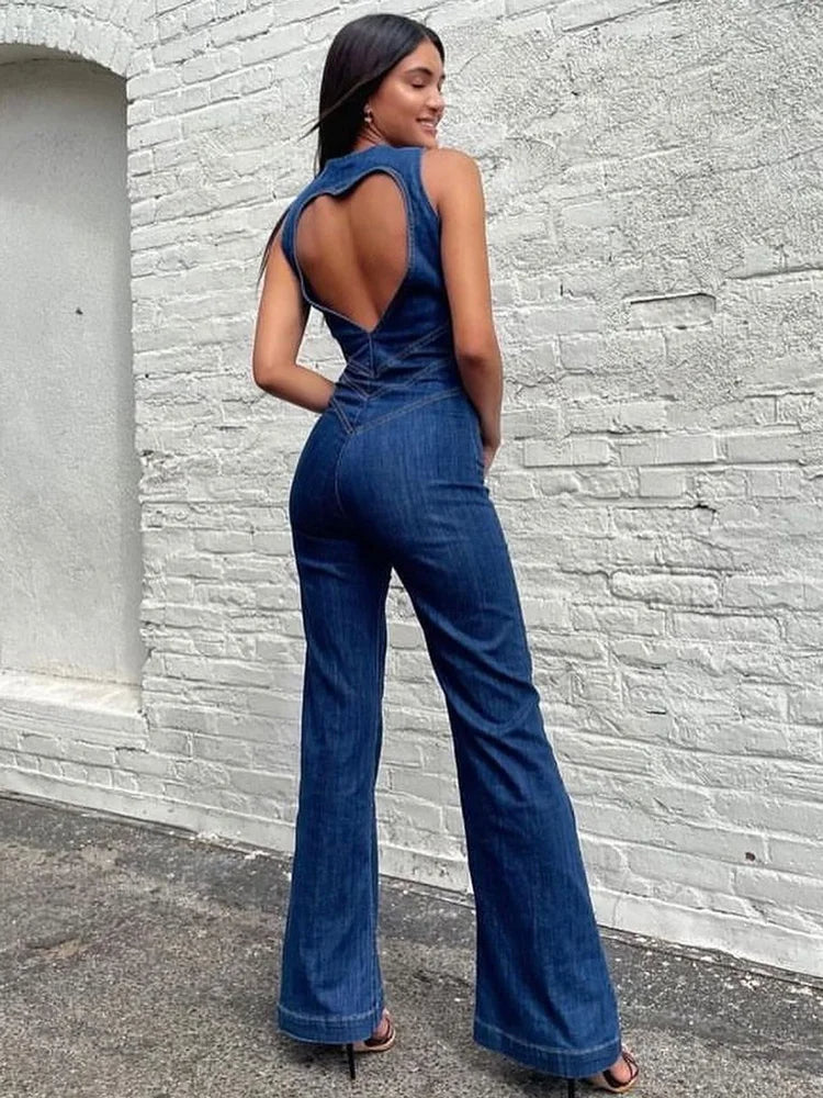 Backless jumpsuit - stijlvolle denim outfit