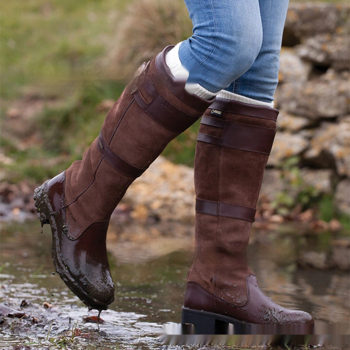 Waterdichte outdoor laarzen met hoge schacht en gespen - leren regenlaarzen voor dames - Bakkermode.nl
