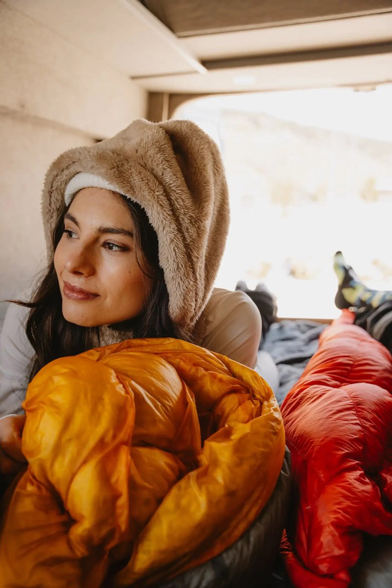 2-delige slaapzakset - praktische damesuitrusting voor kamperen - Bakkermode.nl