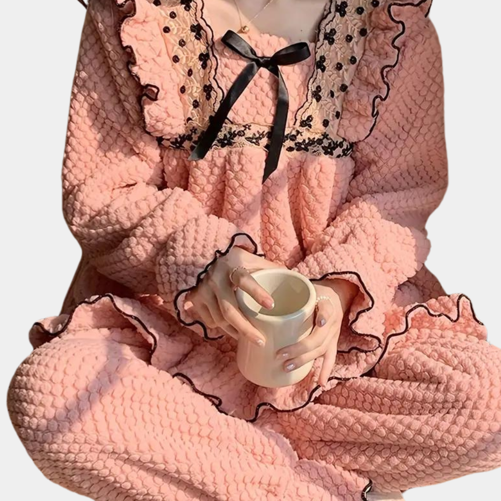 Fluffy roze pyjama set - elegante ruffle loungewear