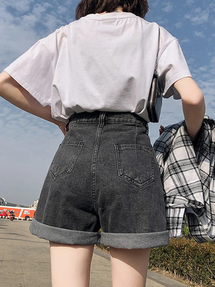Hoge taille zwarte denim shorts - Bakkermode.nl
