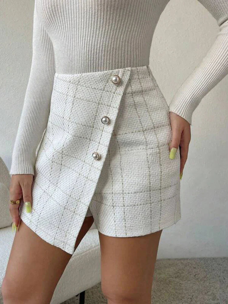 Witte geruite skort met knopen - Bakkermode.nl