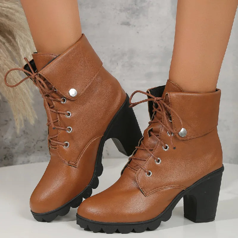 Leren enkellaarzen dames met veters – plateau blokhak laarsjes - Bakkermode.nl