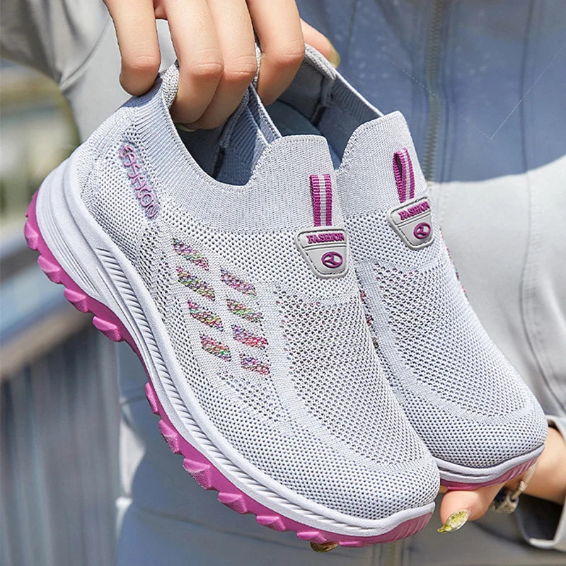 Lichte mesh trainers - handige instappers voor dames
