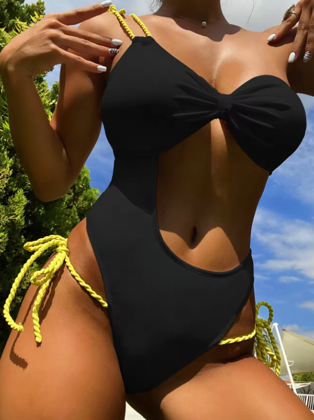 Badpak met uitsparingen en gevlochten details - Bakkermode.nl