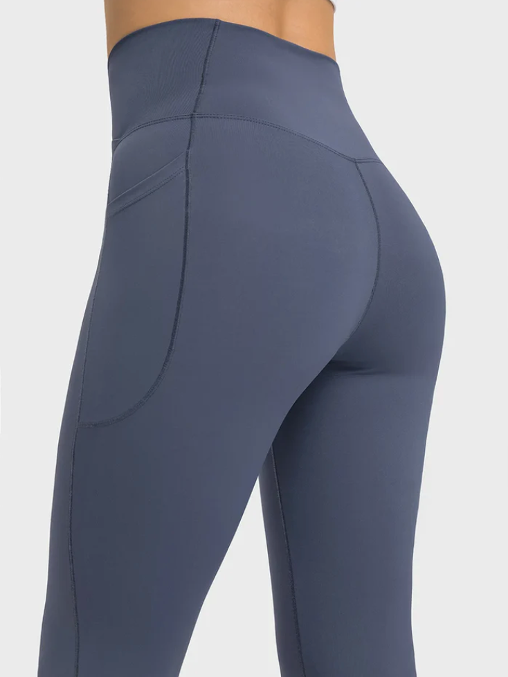 Naadloze blauwe sportlegging - Bakkermode.nl