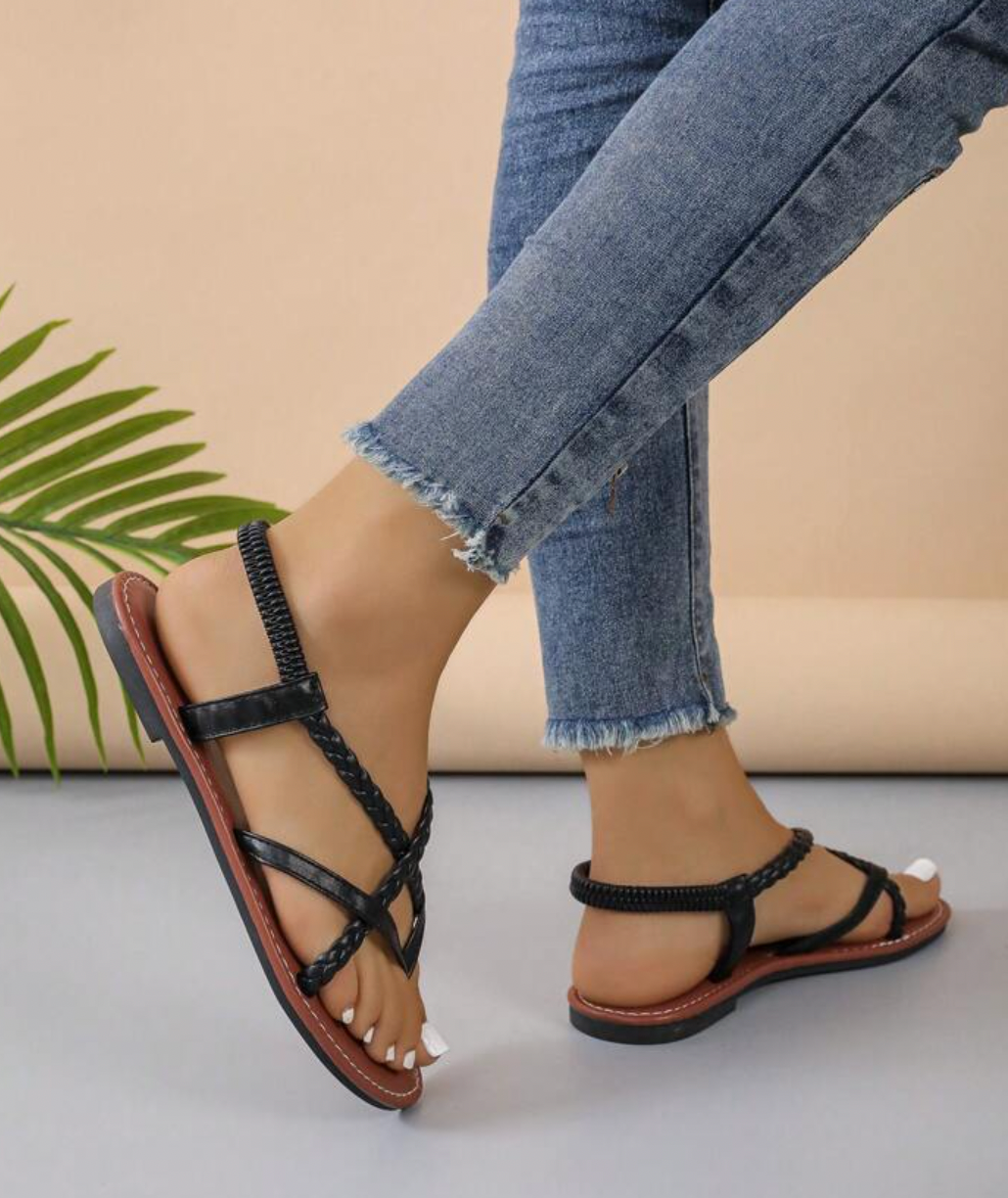 Gevlochten sandalen met kruisbanden - Bakkermode.nl