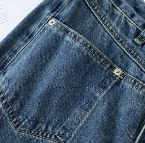 Wide boyfriend jeans - stijlvolle blauwe spijkerbroek voor een relaxte look