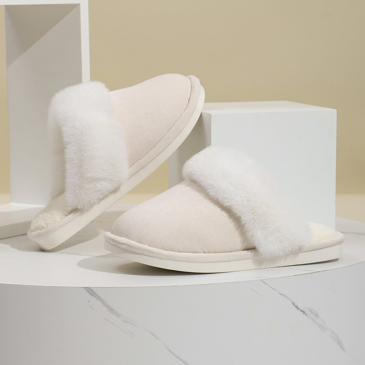 Warme pantoffels - dames huis slippers met pluche voering en luxe suède look in - Bakkermode.nl