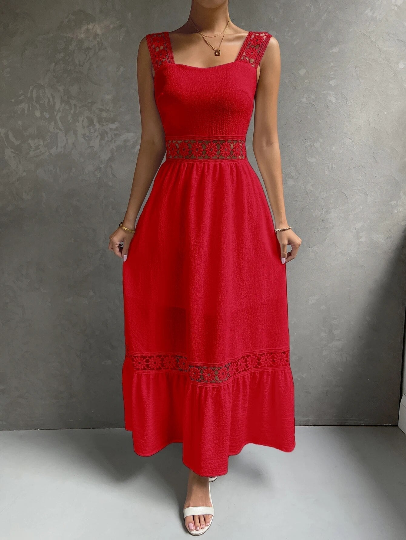 Dames maxi-jurk met kanten details - elegante outfit voor zomerse avonden