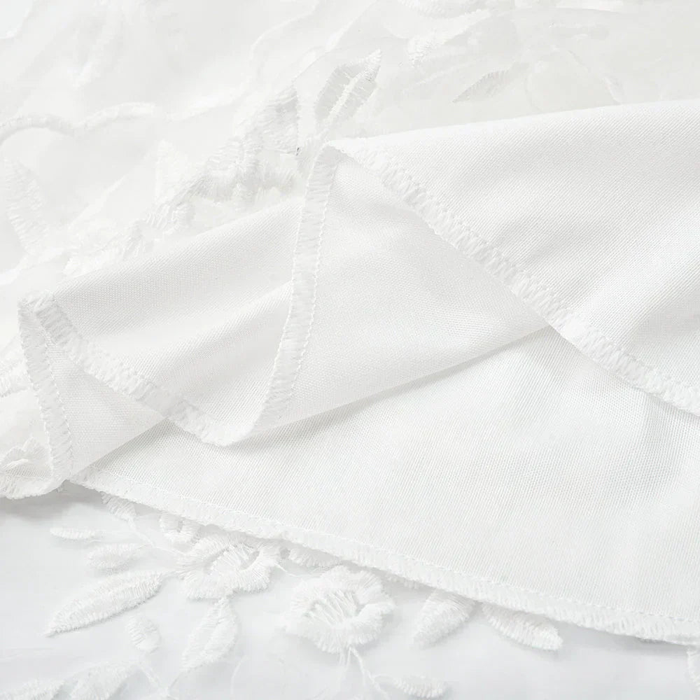 Dames casual witte kant mini jurk met bloemenborduursel - betoverende witte strandoutfit voor zomerse bijeenkomsten