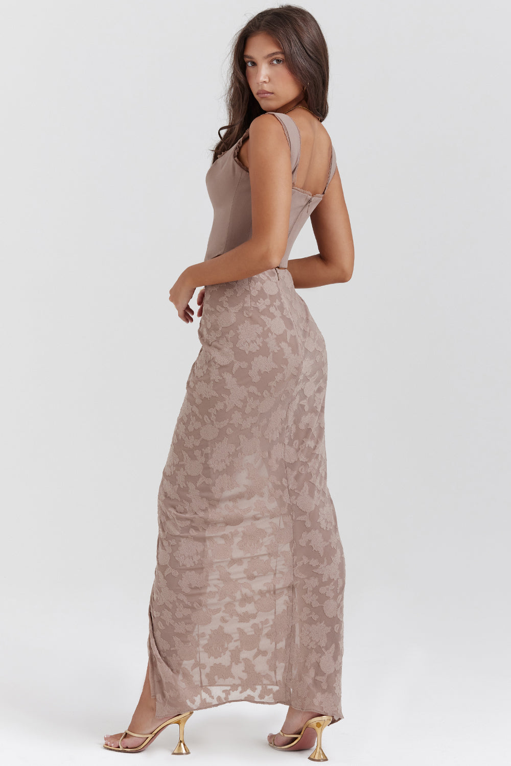 2-delige korsetset met kantafwerking en maxirok - elegante damesoutfit