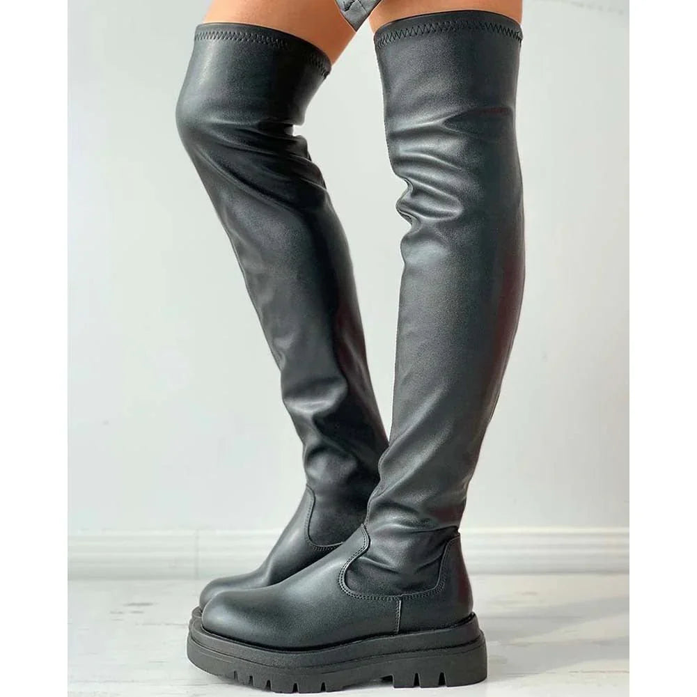 Trendy overknee dameslaarzen met chunky zool – stoere hoge laarzen voor een edgy look - Bakkermode.nl