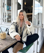 Oversized teddy jas voor dames - warme en knusse beige winterjas met zachte voering - Bakkermode.nl