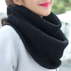 Gebreide infinity sjaal - warme dames winteraccessoire - Bakkermode.nl