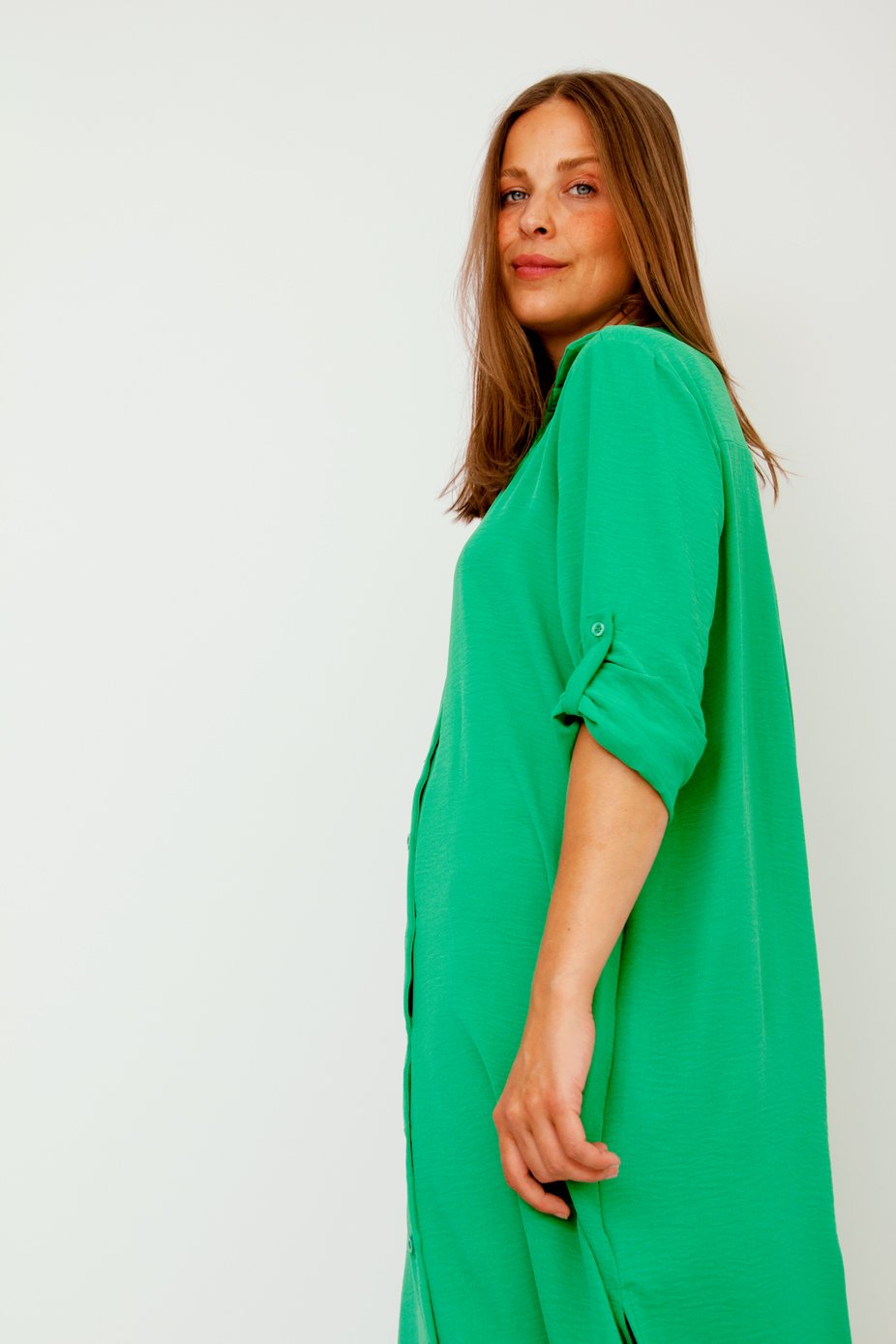 Losvallende jurk met knopen - Bakkermode.nl