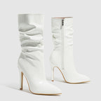 Dames laklaarzen - enkellaarsjes met spitse neus, hoge hak en glanzende finish - Bakkermode.nl