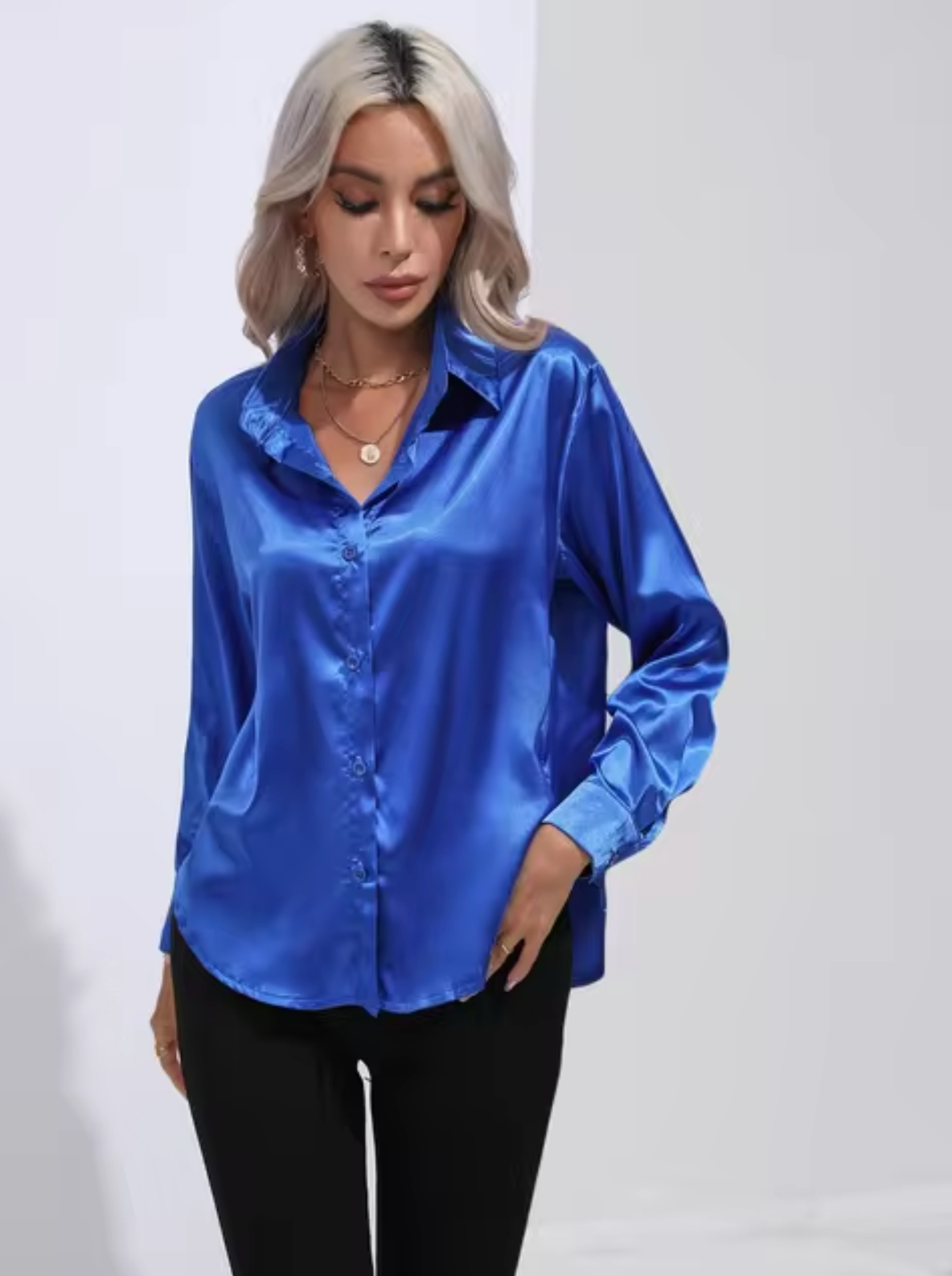 Dames satijnen blouse met lange mouwen - chique lichtgewicht blouse voor kantoor