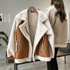Suède damesjack - korte lammy coat met bikerlook - Bakkermode.nl