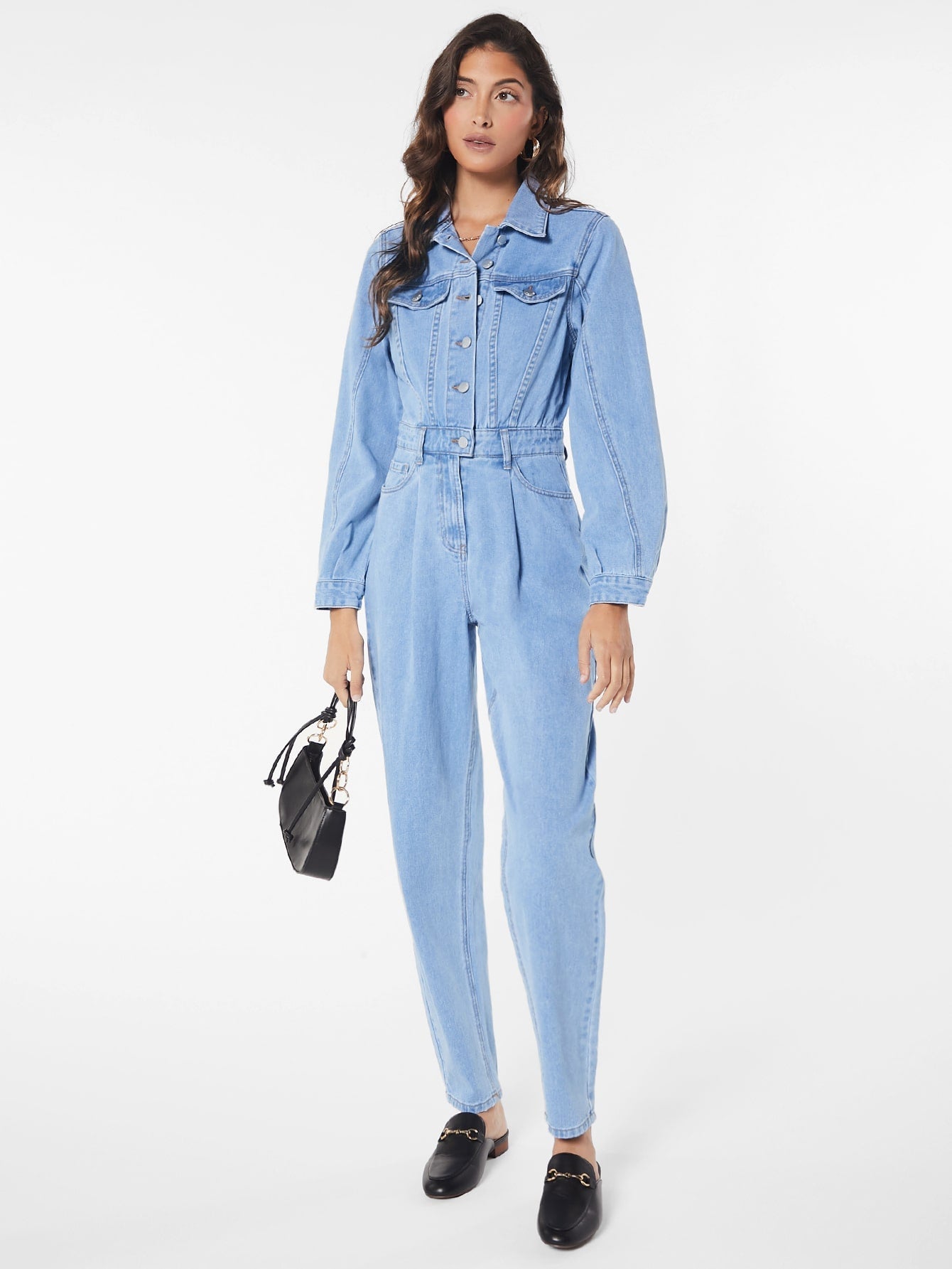 Denim jumpsuit met klepzakken - stijlvolle blauwe dames overall