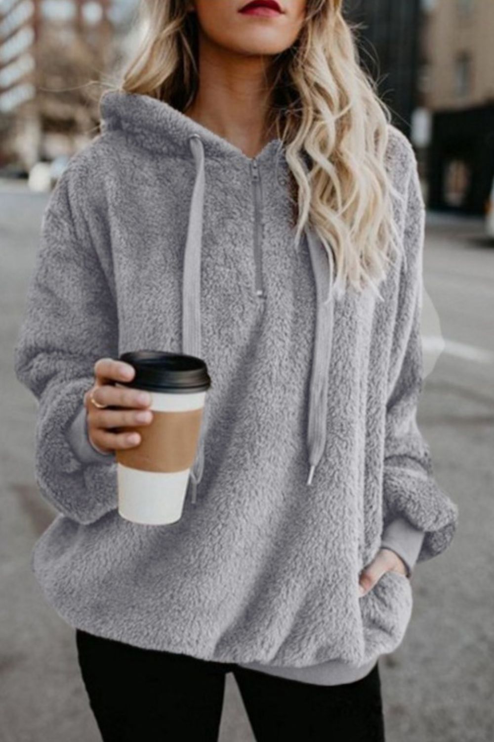 Warme fleece hoodie - oversized dames trui met halve rits en capuchon - Bakkermode.nl