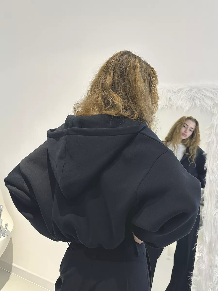 Cropped hoodie - korte sweater voor dames met ritssluiting en ballonmouwen - Bakkermode.nl