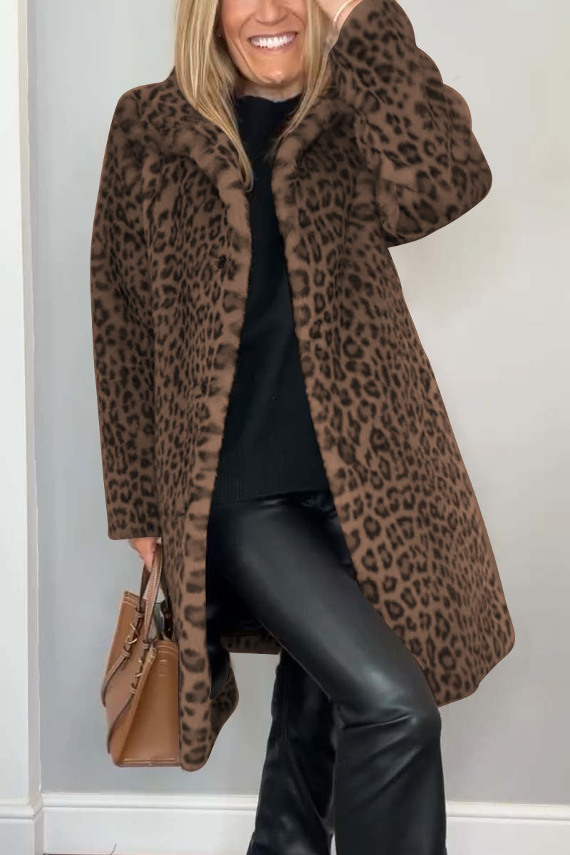 Leopardprint nepleer coat - stijlvolle dames winteroutdoor - Bakkermode.nl
