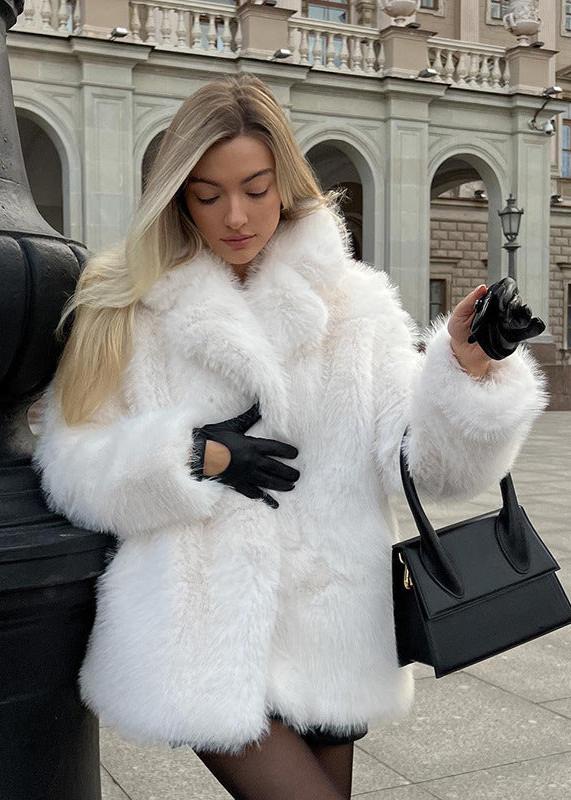 Luxe korte damesjas van imitatiebont - elegante witte winterjas - Bakkermode.nl