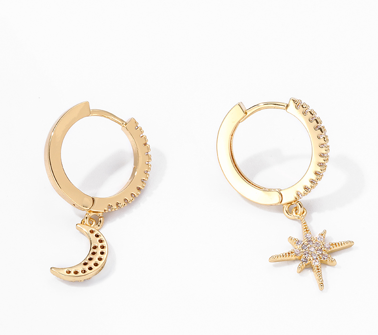 2-delige dames hoepeloorbellen met ster- en maanbedels - elegante gouden en zilveren plating voor dagelijks gebruik