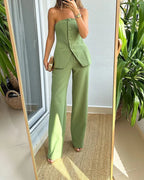 Dames getailleerde jumpsuit - elegante strapless uitvoering met chique wijde broekspijpen
