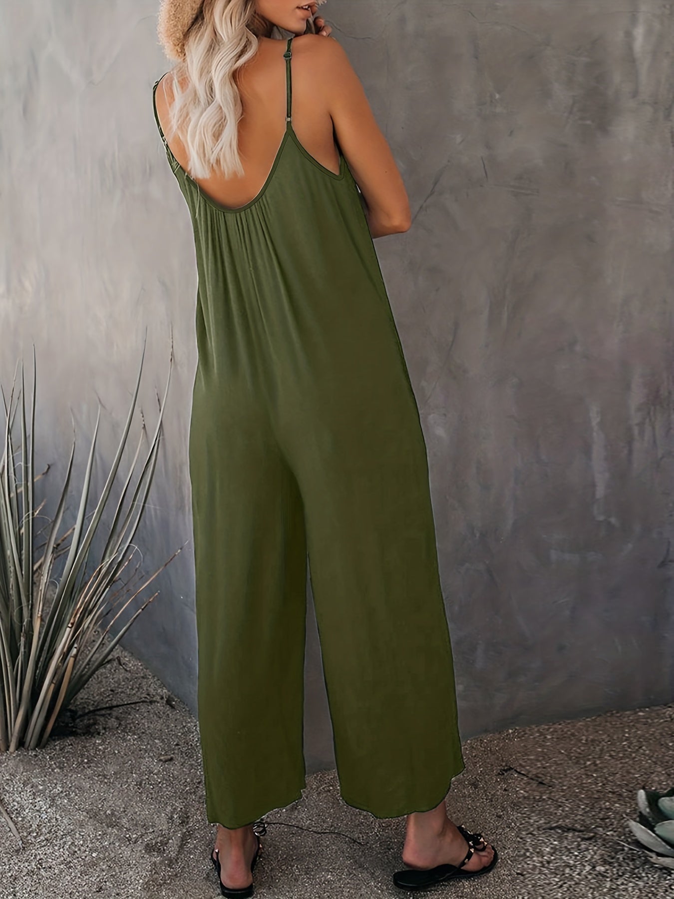 Wide leg jumpsuit - elegante zwarte dames romper met spaghettibandjes