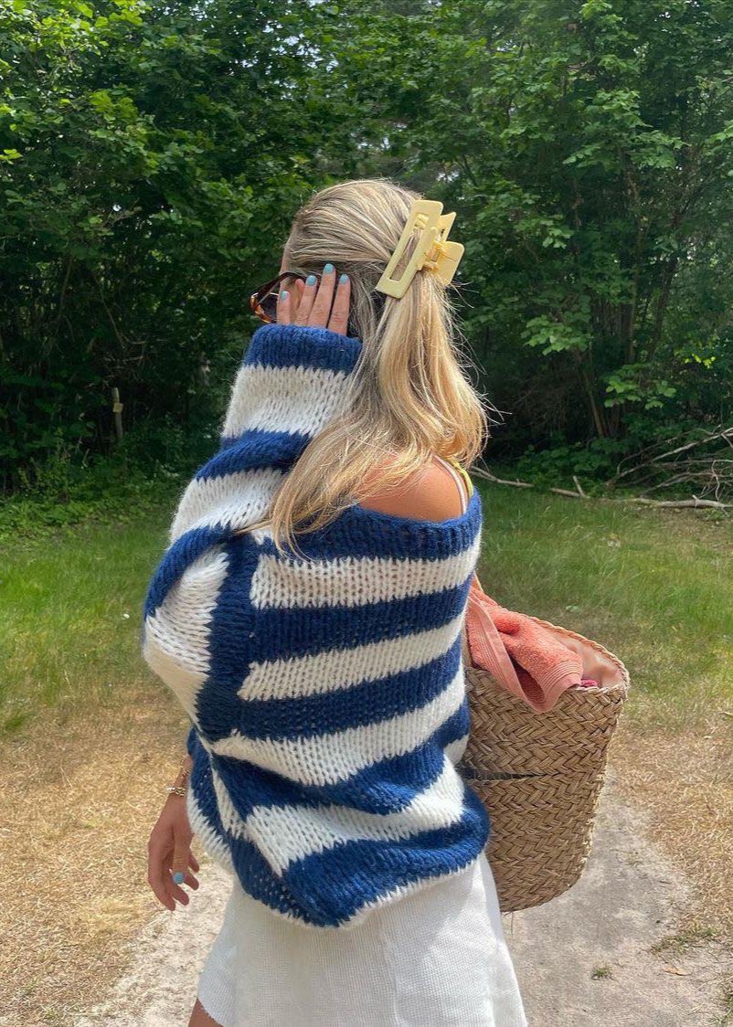 Gebreide knit trui - losse damestrui met ontspannen pasvorm - Bakkermode.nl