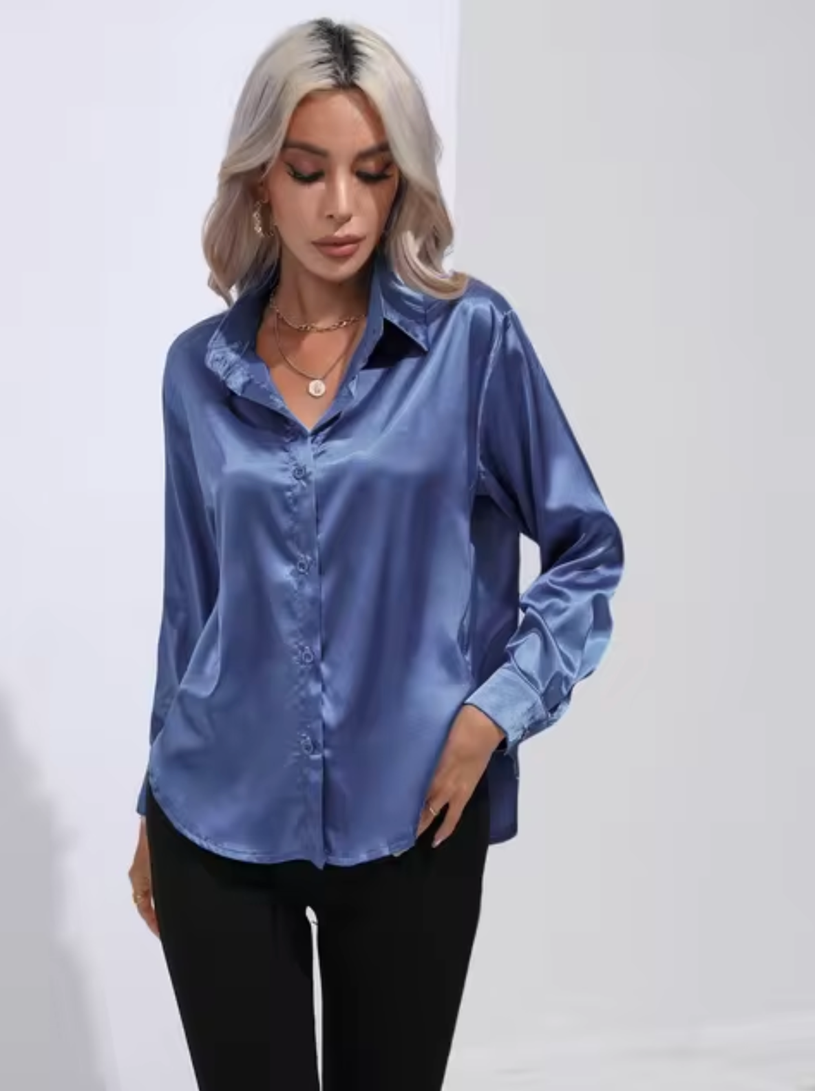 Dames satijnen blouse met lange mouwen - chique lichtgewicht blouse voor kantoor