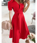 Midi wikkeljurk - verfijnde groene jurk met strik taille