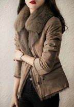 Suède dames bikerjack - elegant bruin jack met imitatiebontkraag - Bakkermode.nl