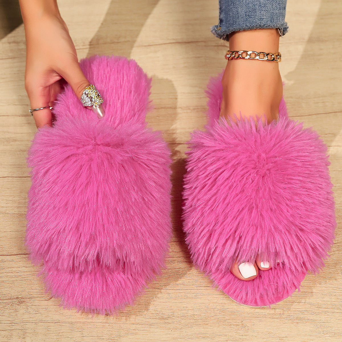 Fluffy pantoffels - dames huis slippers met open teen en faux fur - Bakkermode.nl