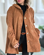 Gezellige corduroy capuchonjack - oversized damesjas met knopen