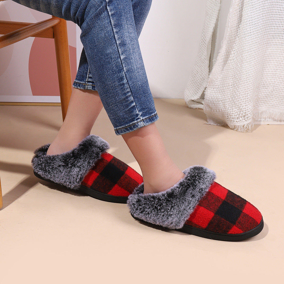 Winter Warm Plaid Plush Slippers Home Indoor Non-slip Bedroom Floor Soft Fuzzy Slipper For Couple Fashion Solid House Shoes - Bakkermode.nl