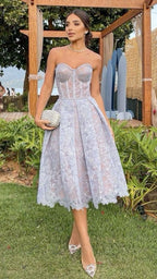 Midi-jurk met corsettop en kanten details - verfijnde avondkleding voor dames