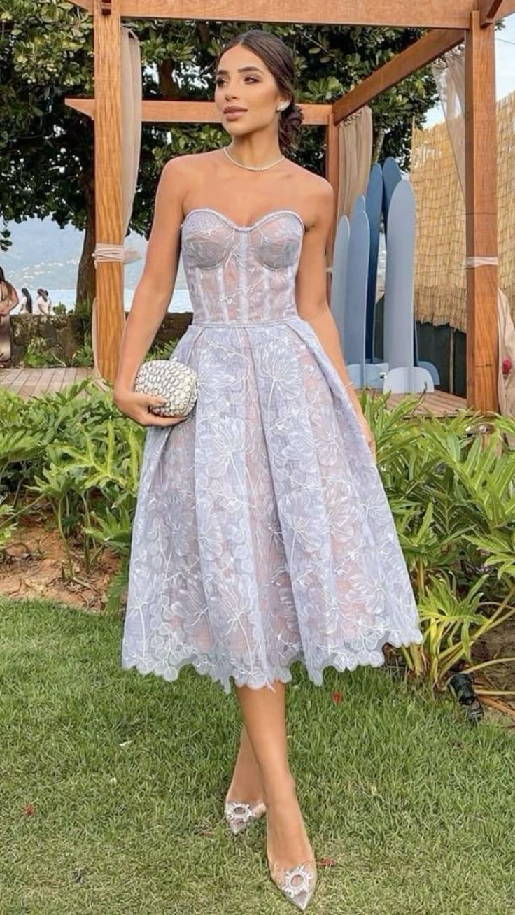 Midi-jurk met corsettop en kanten details - verfijnde avondkleding voor dames