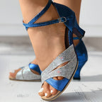 Dames sandalen met een chique strappy ontwerp - verstelbare avond schoenen voor dansen