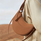 Dames handtas stijlvolle leren crossbody tas - chique halvemaan ontwerp in bruin voor dagelijks gebruik