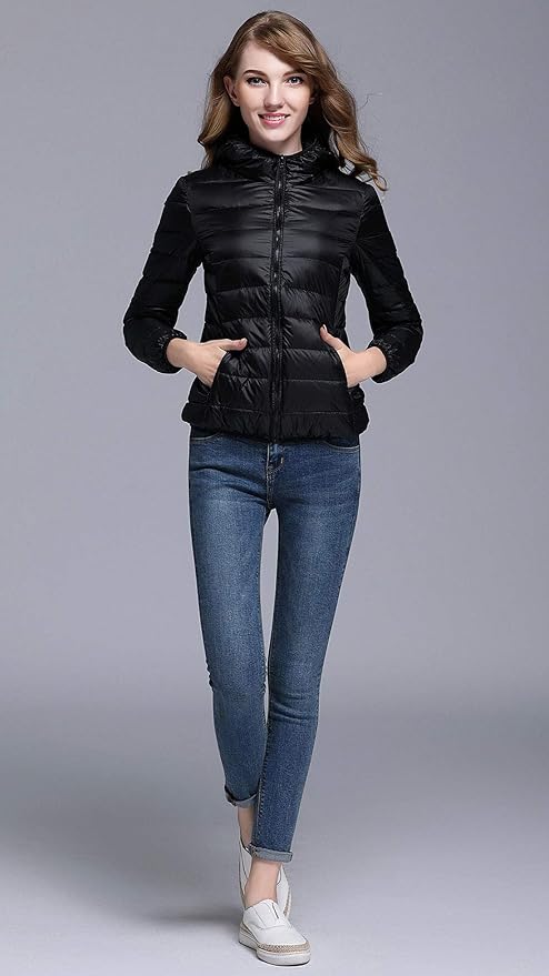 Lichte winterdonsjas met capuchon voor dames wit en zwart - opvouwbare donsjas - Bakkermode.nl