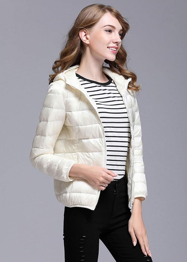 Lichte winterdonsjas met capuchon voor dames wit en zwart - opvouwbare donsjas - Bakkermode.nl