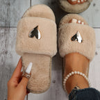 Fluffy pantoffels - dames huis slippers met hartdetail en open teen - Bakkermode.nl