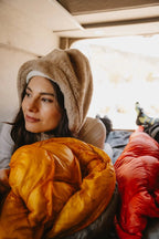 2-delige slaapzakset - praktische damesuitrusting voor kamperen - Bakkermode.nl